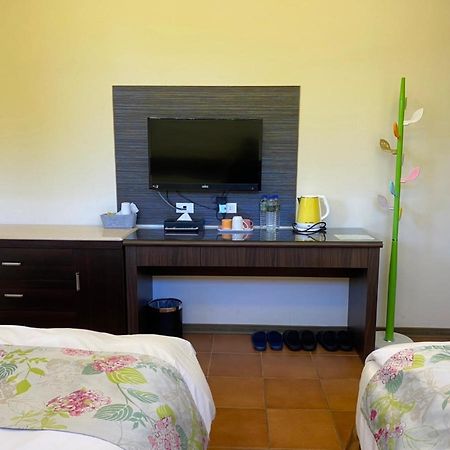 Hua Mu Xing Jing B&B Renai Εξωτερικό φωτογραφία